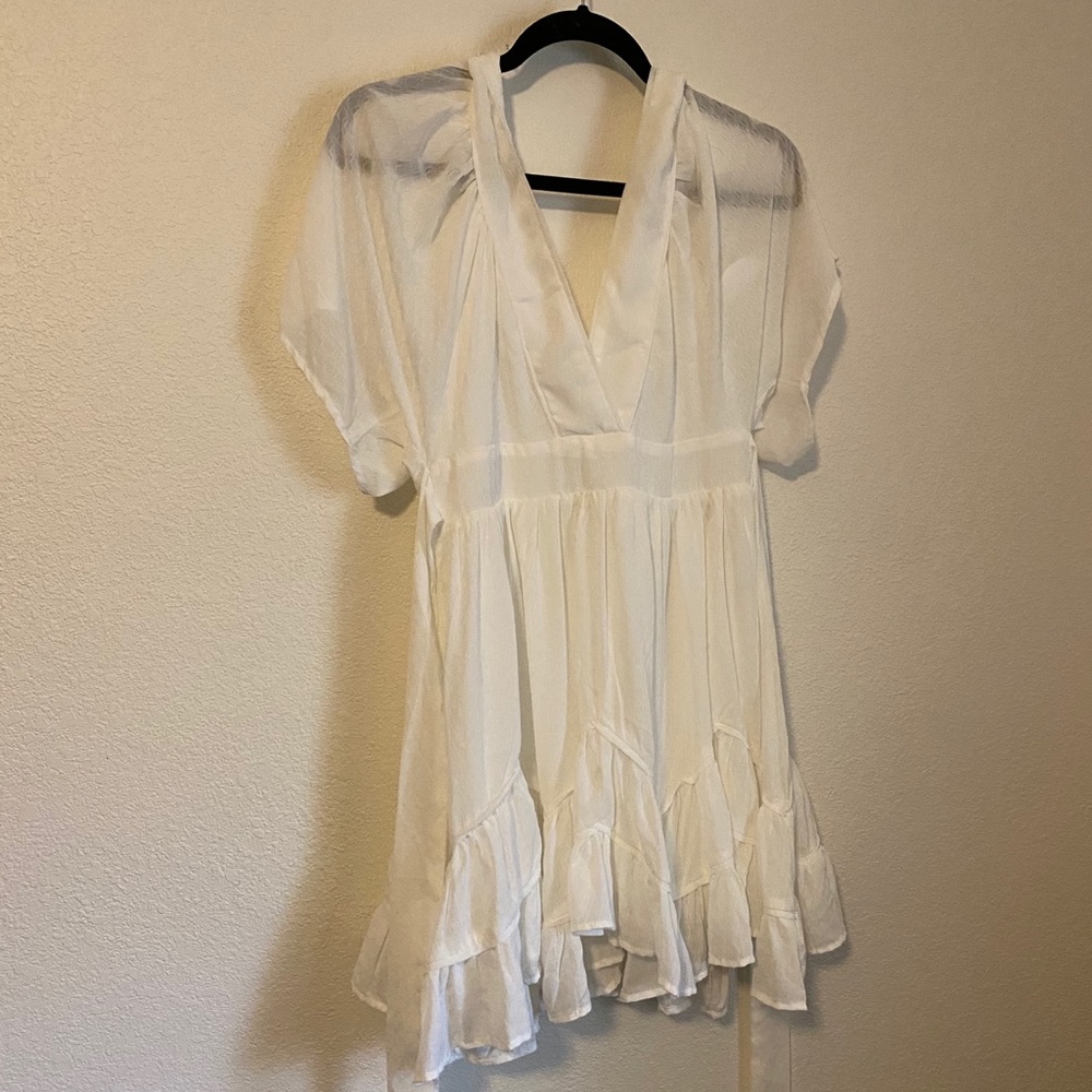 White mini dress ✨